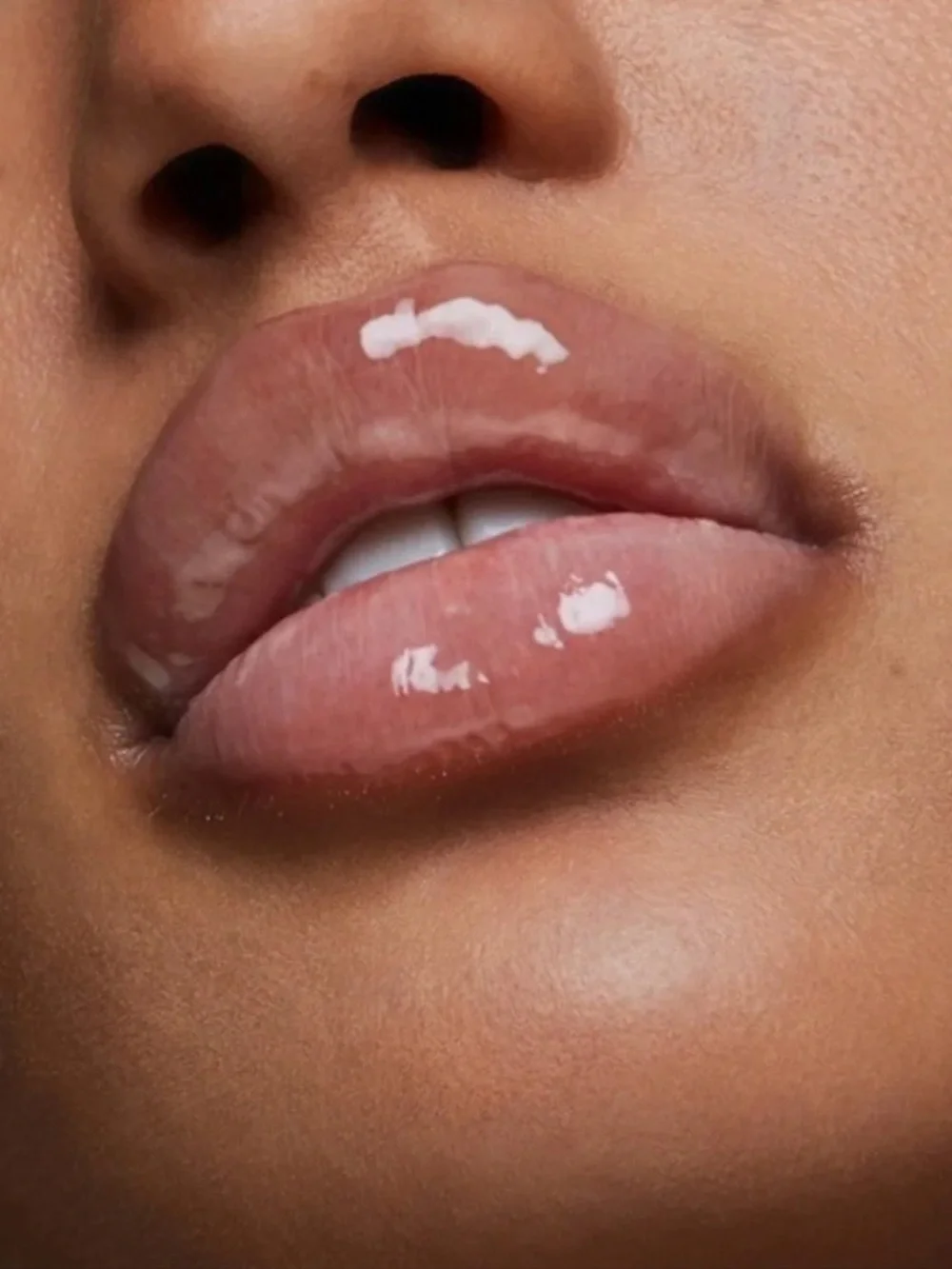 Stila 𝐂𝐋𝐄𝐀𝐑 Plumping Lip Glaze Hydration Shine Mint Flavor NEW